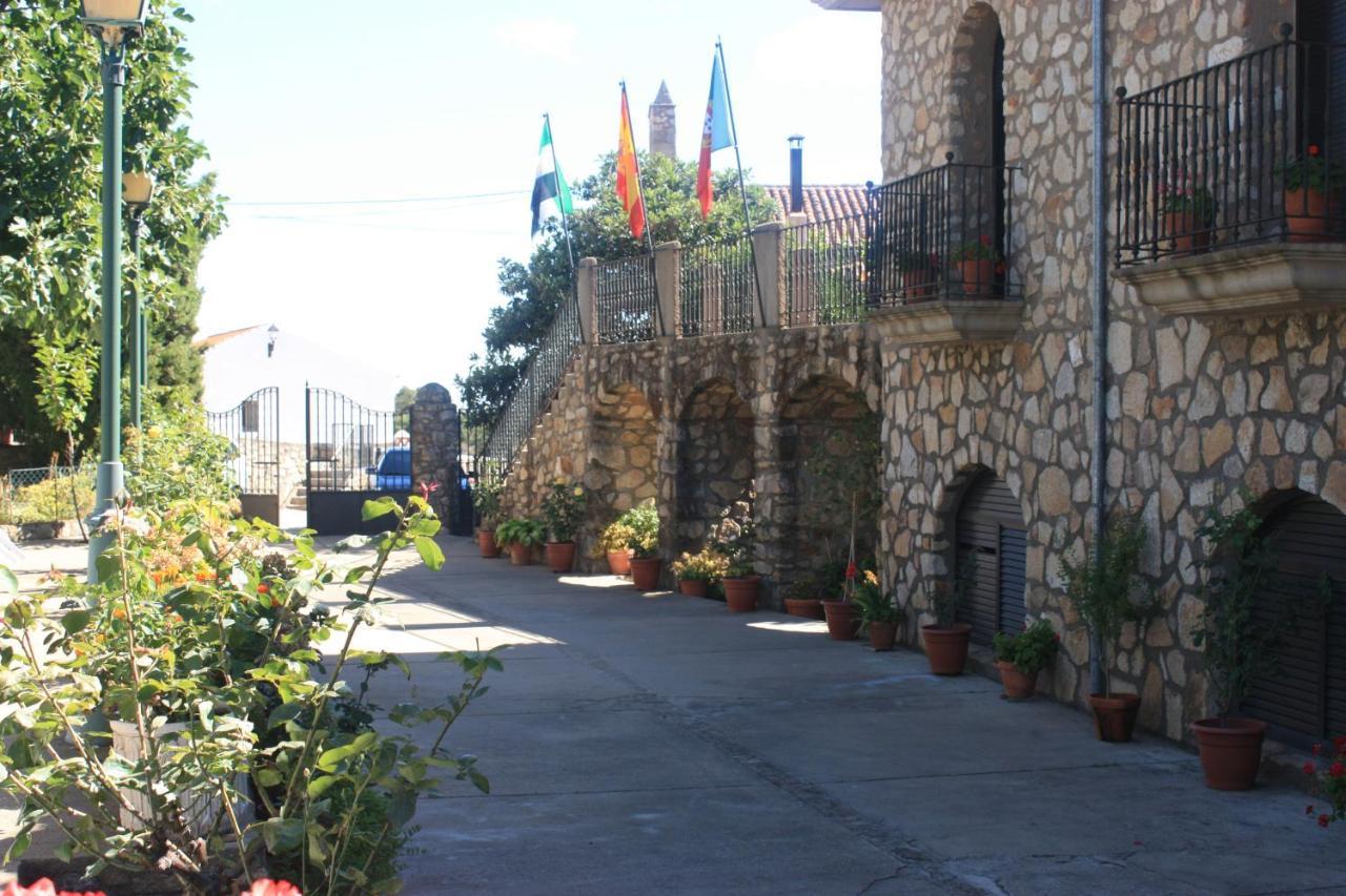 Hotel Rural El Convento Valencia de Alcántara Екстериор снимка